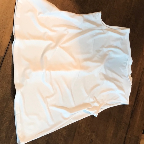 Ladies Sleeveless Blouse Size Small - Picture 3 of 4